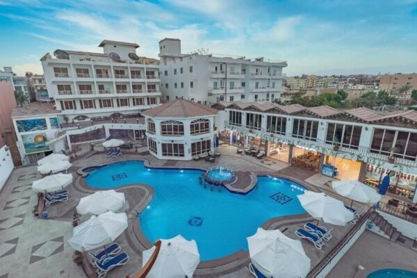 Minamark Beach Hotel